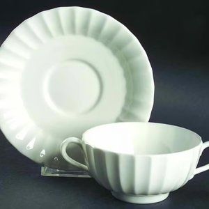 Royal Westchester Cream or Soup Bowl & Saucer Set Warmstry White Discont EUC